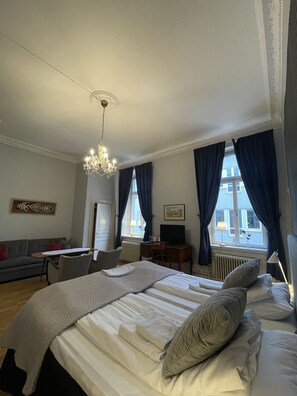 Double Room | 獨特裝潢、書桌、免費無線上網