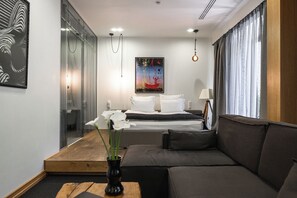 Ropa de cama de alta calidad, colchones Select Comfort y minibar 