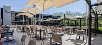Spark by Hilton Lyon Park Saone