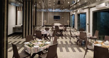Sapphero Resorts A Unit Of Shri Sai Hospitality