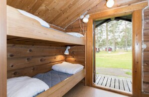 Basic Cabin (2+2 beds) | Cribs/infant beds, free WiFi - First Camp Orsa (Orsa)