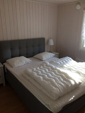 كوخ - ٣ غرف نوم (8 beds) | أسرّة أطفال/رضّع وواي فاي مجانًا