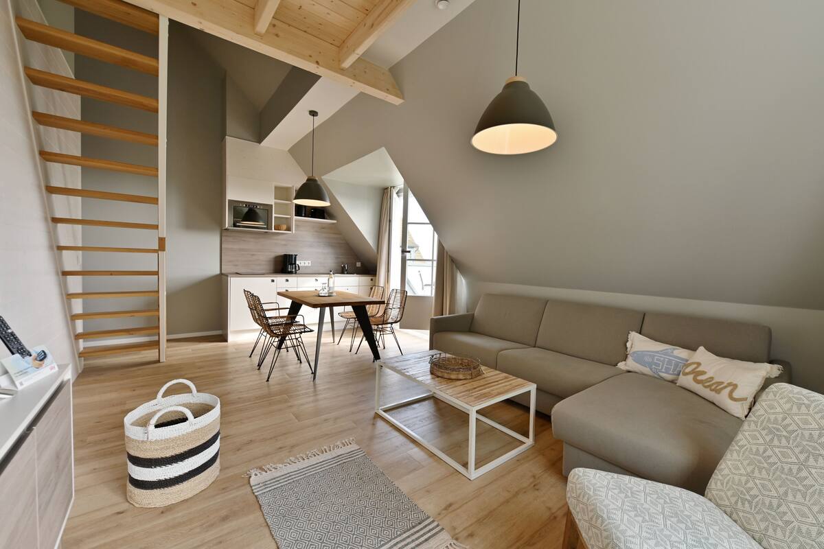 family apartment | living room | 40-inch flat-screen tv with cable channels, tv