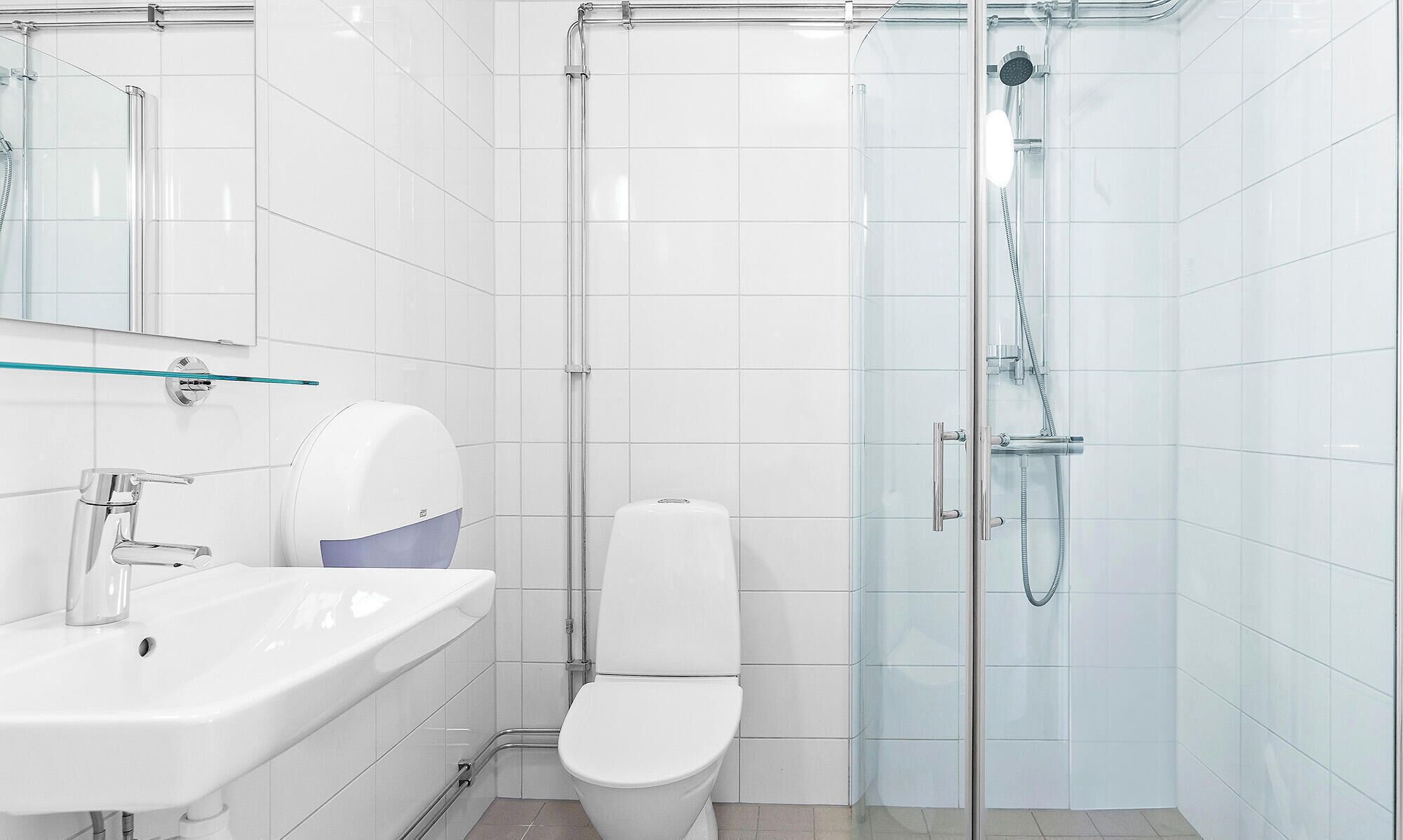 Comfort Cottage, 2 Bedrooms, Private Bathroom | Bathroom | Shower