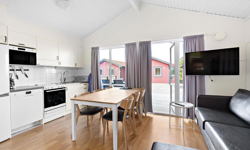 Comfort Cottage, 2 Bedrooms, Private Bathroom | Private kitchen