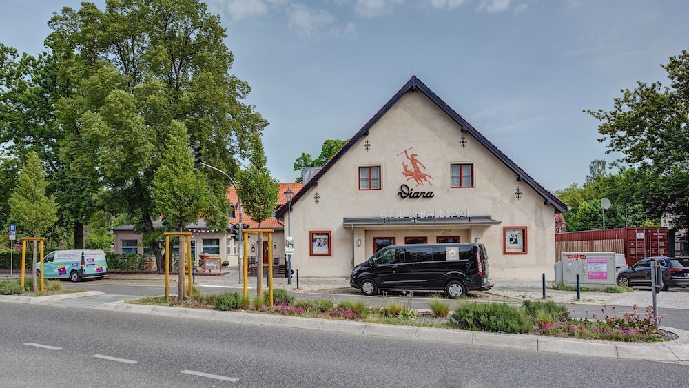 Landhotel Diana image