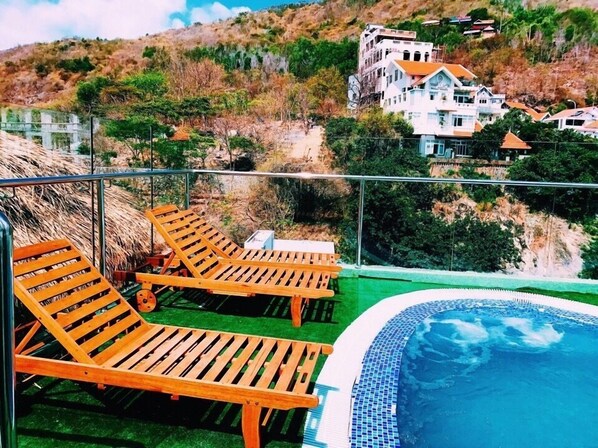 Bañera de hidromasaje exterior