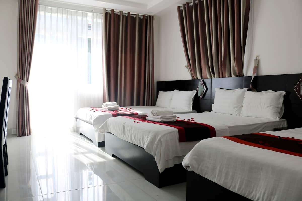 1 bedroom, minibar, desk, soundproofing