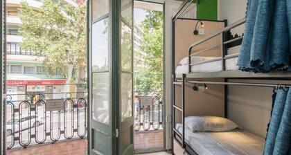 No Limit Hostel Graffiti