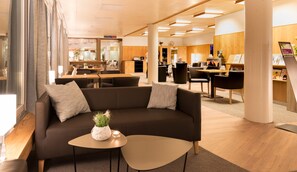 Lobby - Hotel Allegro Einsiedeln (Einsiedeln)