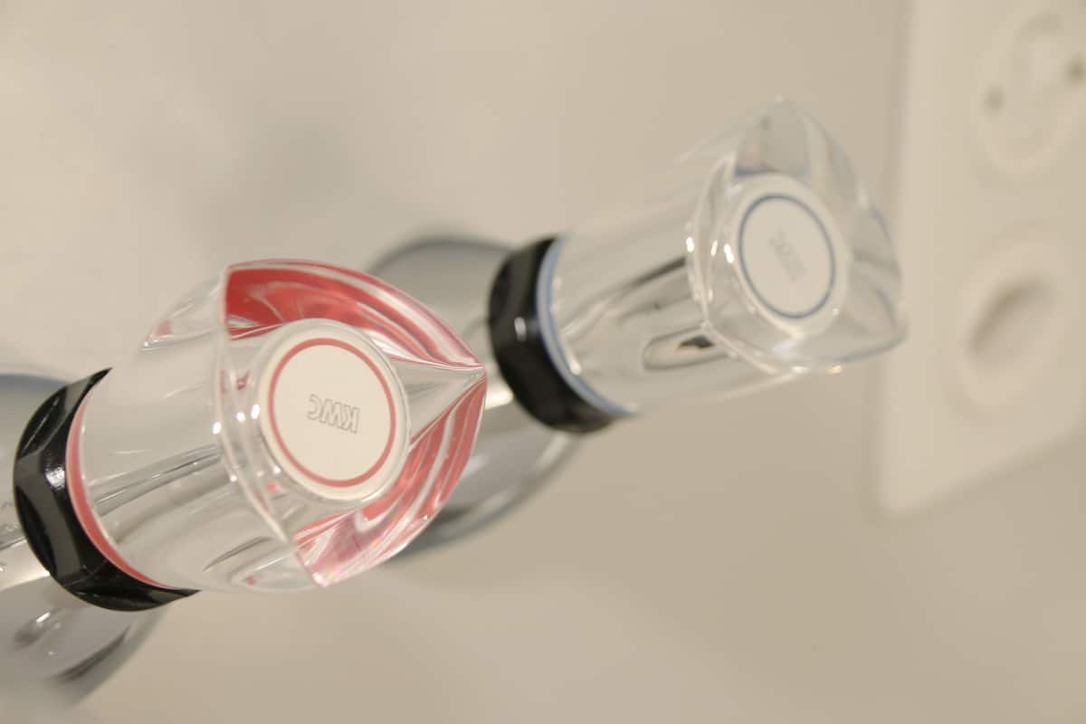 basic single room, 1 single bed, shared bathroom | bathroom | towels, soap, shampoo, toilet paper