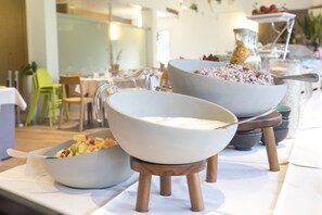 Desayuno buffet incluido todos los días 