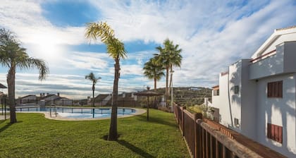 Albayt Nueva Alcaidesa Apartments