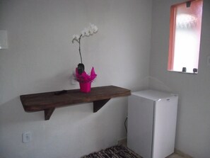 Family Room | Minibar, in-room safe, iron/ironing board, free WiFi - Pousada Mar & Vida e Doçaria (Paraty)