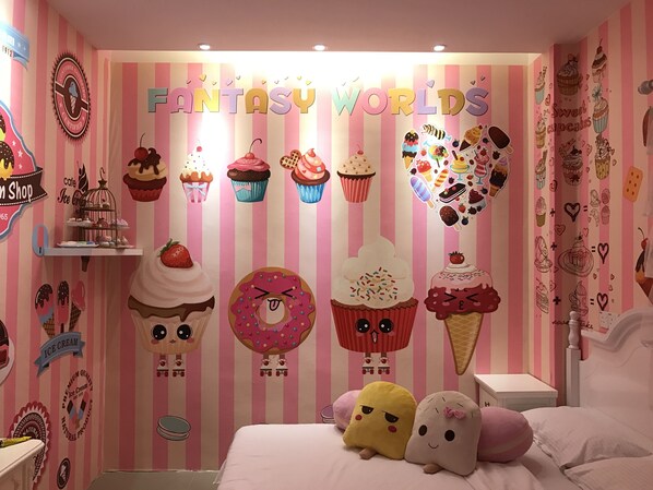 特色四人房 | 办公桌、熨斗/熨板、免费婴儿床、免费 WiFi