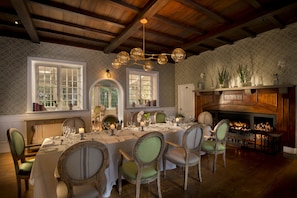 4 restaurants; breakfast, lunch and dinner served  - The Manor House at Fancourt (George)