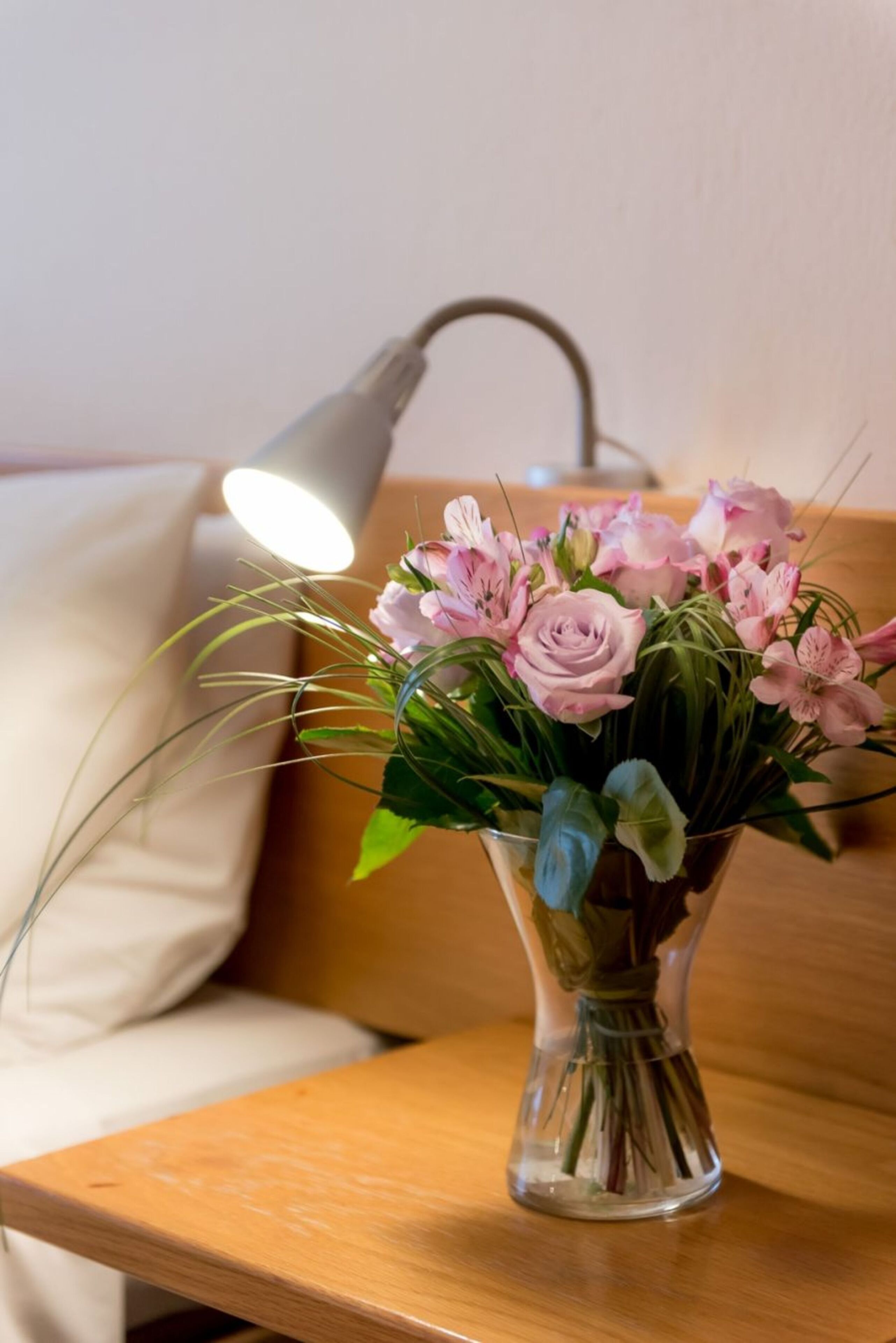 single room | 1 bedroom, desk, free wifi, bed sheets