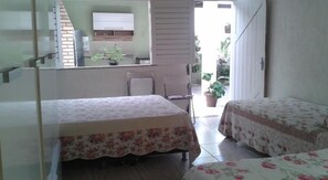 Economy Triple Room, 1 Bedroom | 1 soverom, individuelt dekorert og individuelt innredet