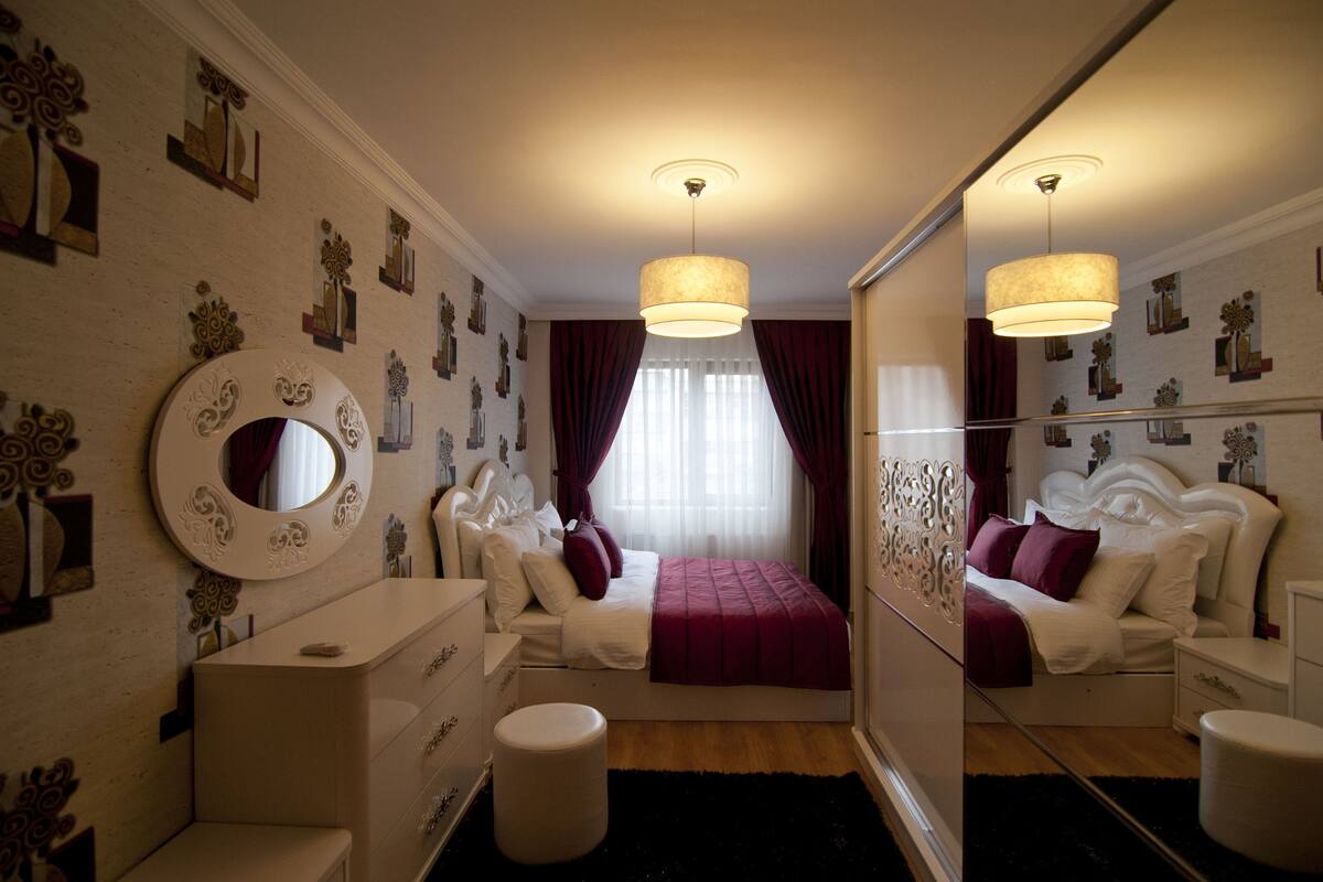 Apartment, 3 Bedrooms | Desk, free WiFi