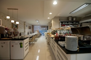 Daily continental breakfast (EUR 7.50 per person)
