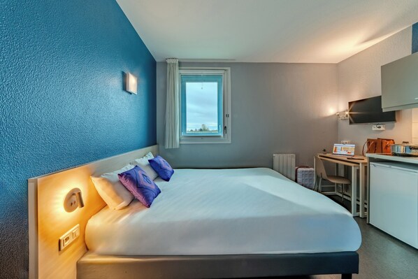 Double Room | Desk, soundproofing, free WiFi, wheelchair access