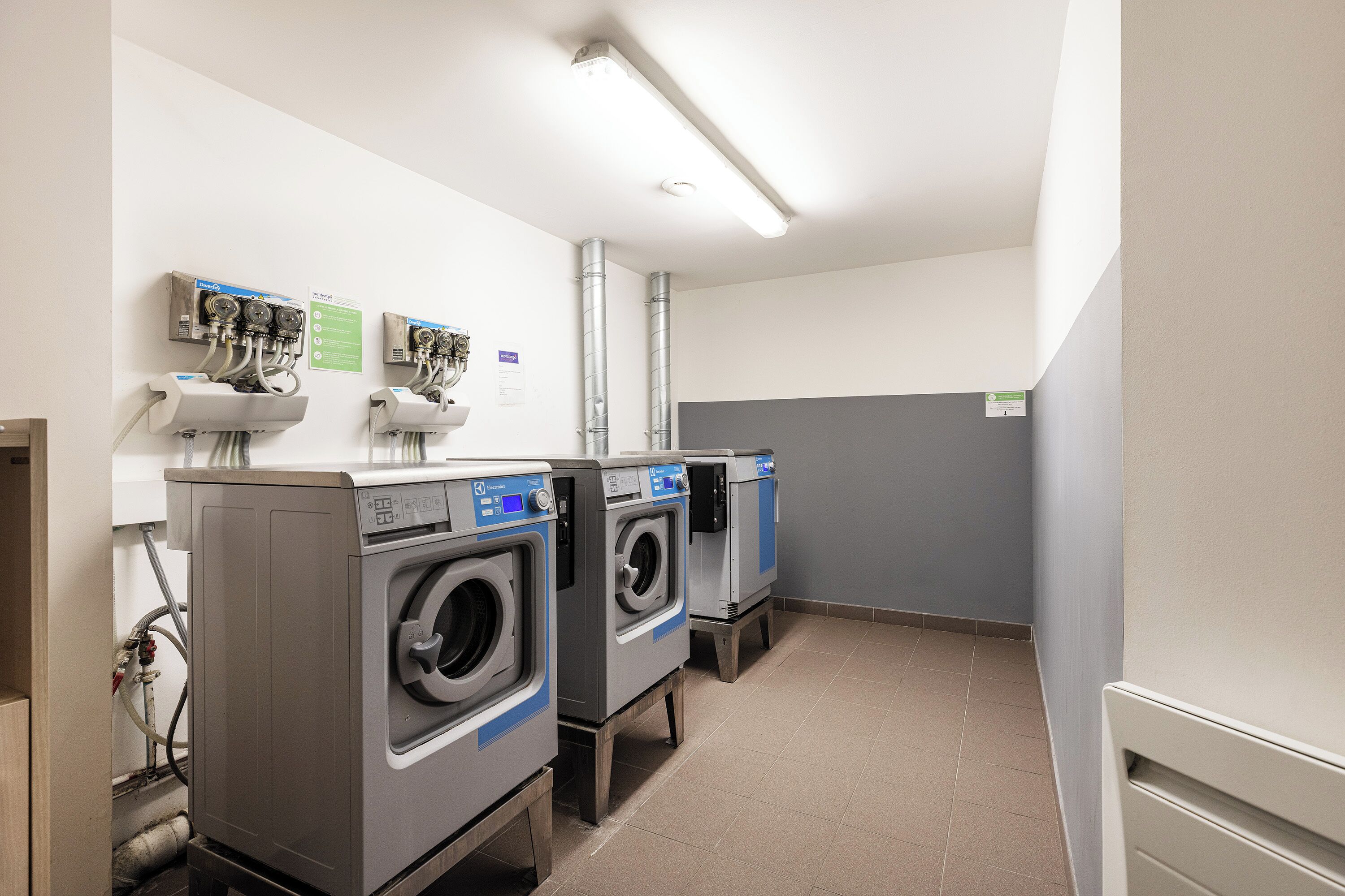 Ruang laundry