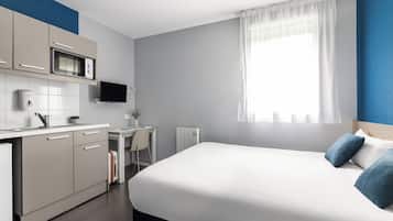 Desk, soundproofing, free WiFi, wheelchair access