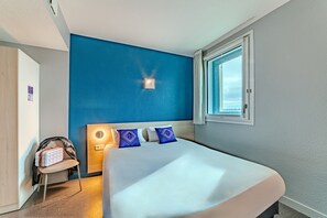 Double Room | Desk, soundproofing, free WiFi, wheelchair access