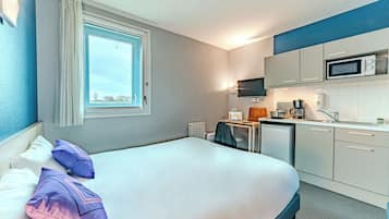 Tweepersoonskamer | Een bureau, geluiddichte muren, gratis wifi, rolstoeltoegang