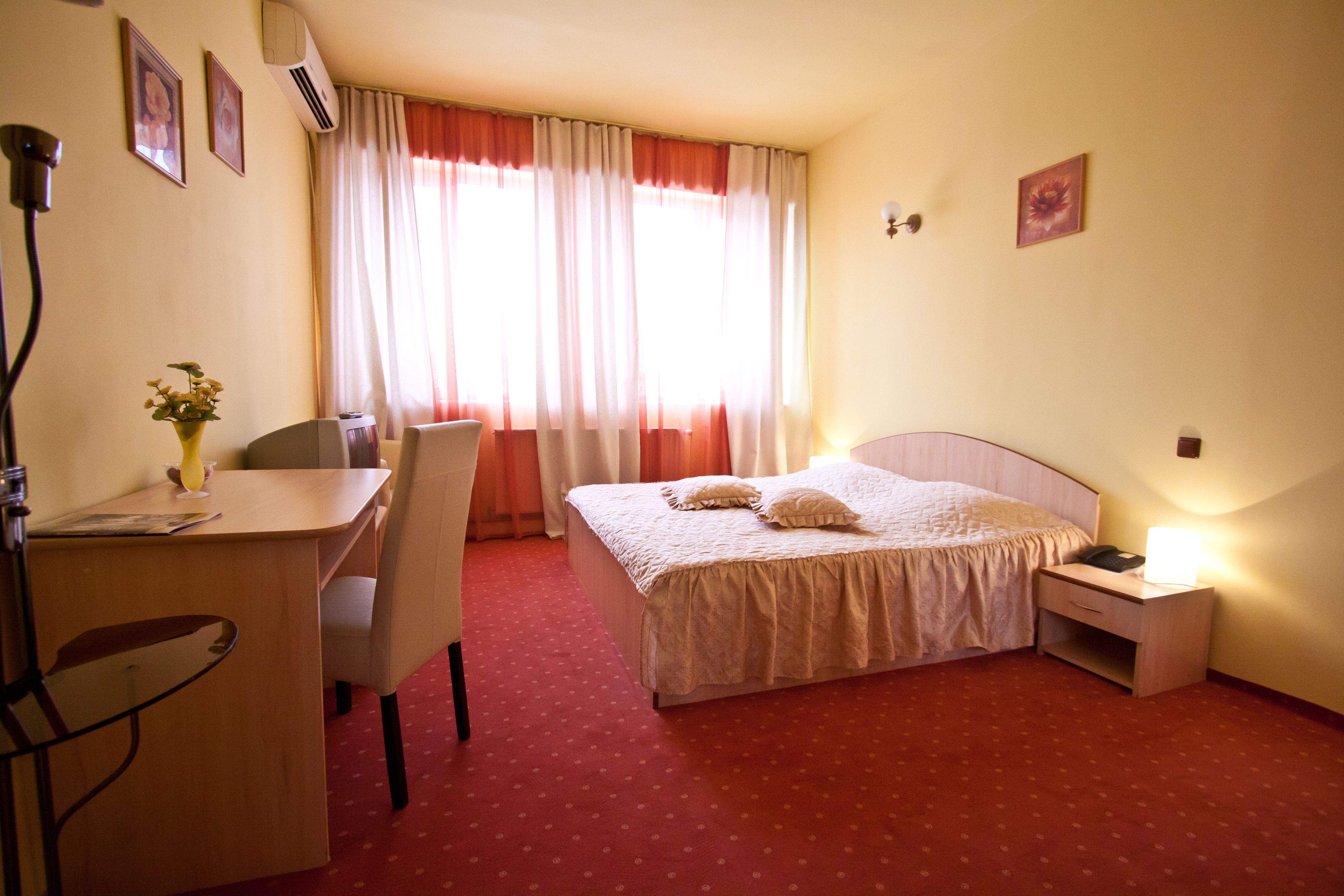 Phòng đôi Deluxe, 1 giường cỡ king | Minibar, truy cập Internet không dây miễn phí 