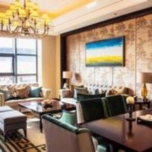 Minibar, sistema de insonorización, wifi gratis y ropa de cama 