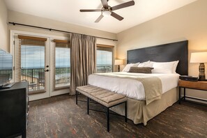 Iron/ironing board, WiFi, bed sheets - WorldMark Marble Falls (Horseshoe Bay)