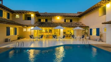 Piscina externa