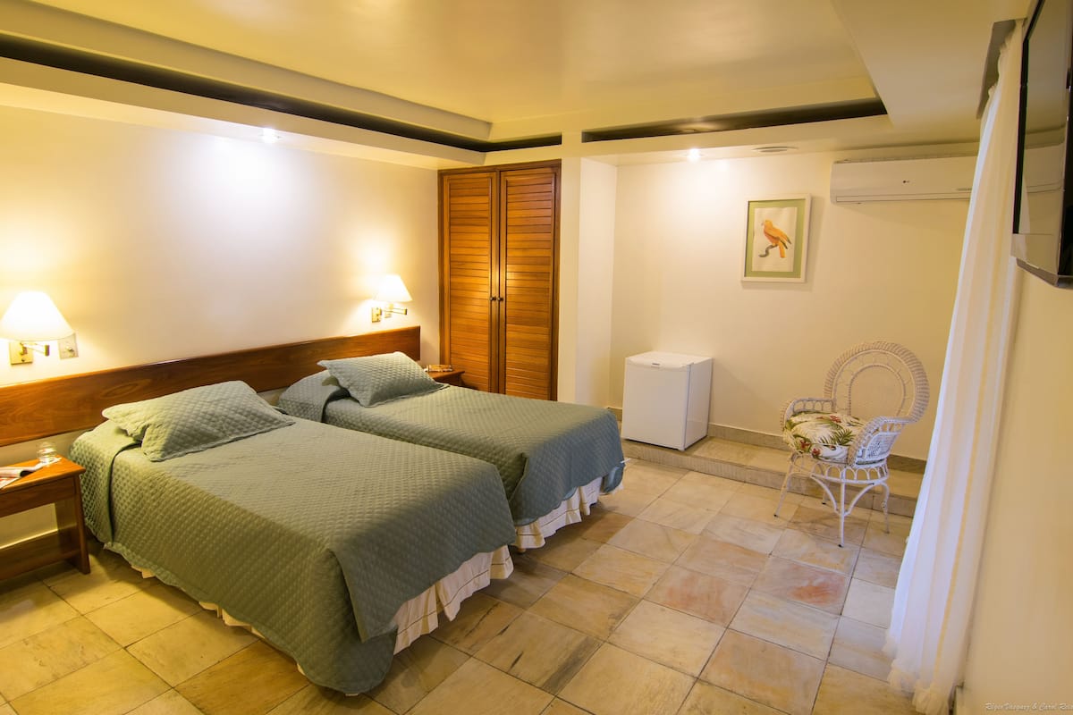 Minibar, in-room safe, blackout curtains, free WiFi