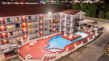 Seasonal outdoor pool