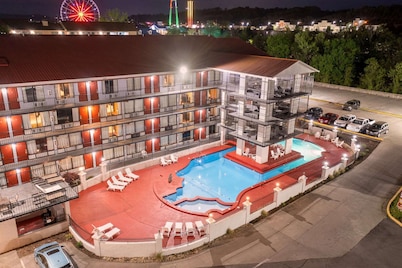 Americana Inn, a Travelodge by Wyndham