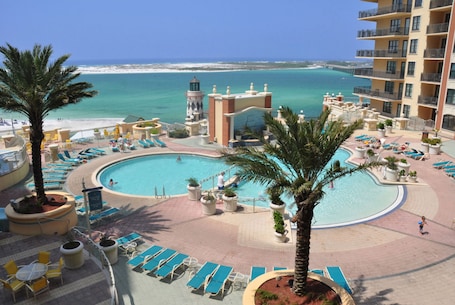 Indoor pool, outdoor pool
