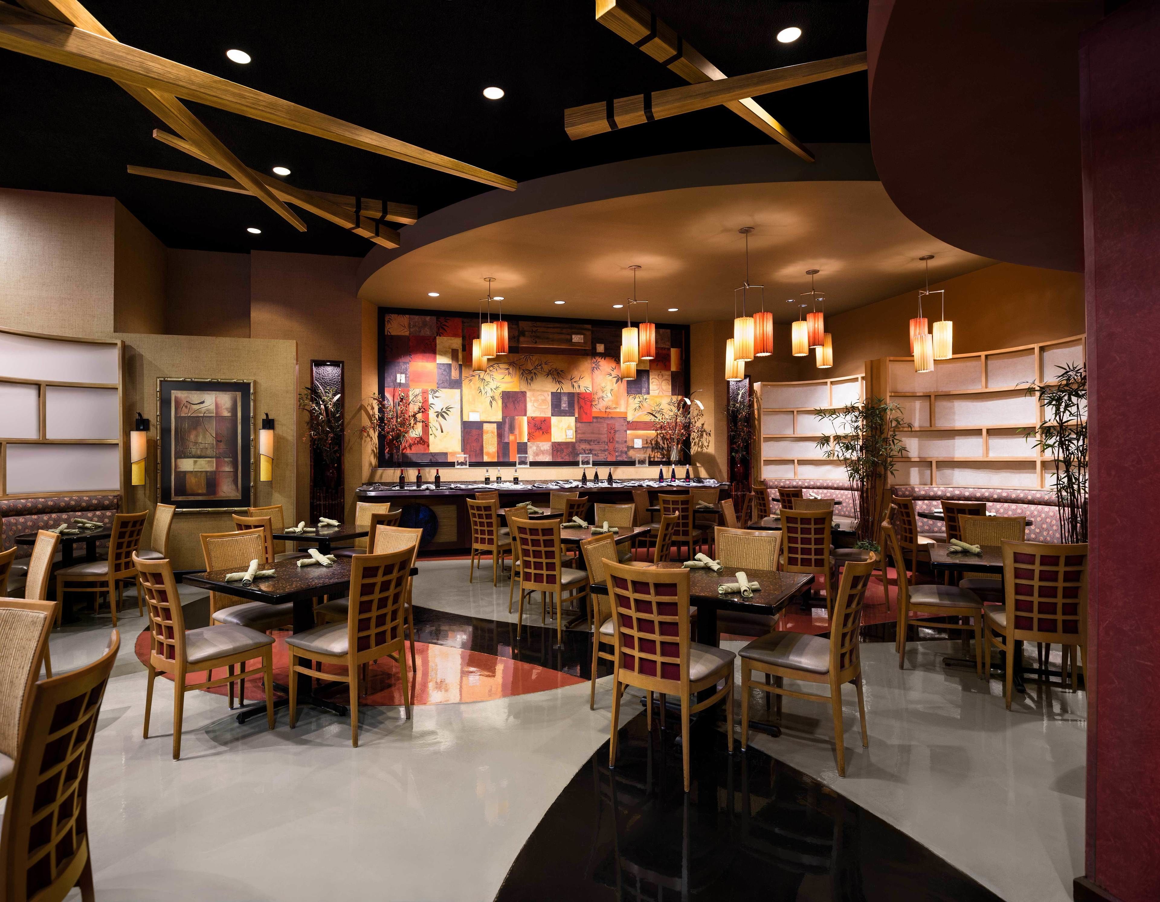 4 restaurants, breakfast, lunch, dinner served; italian cuisine