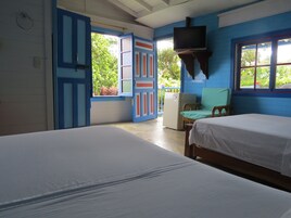 Habitación familiar (Superior) | Minibar, sistema de insonorización, tabla de planchar con plancha