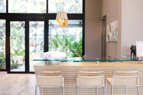 Salle de soins pour les couples, soins du corps, soins du visage