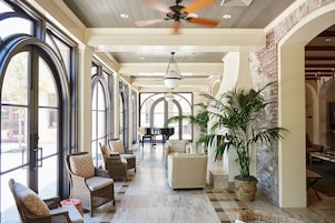 Sala de estar en el lobby