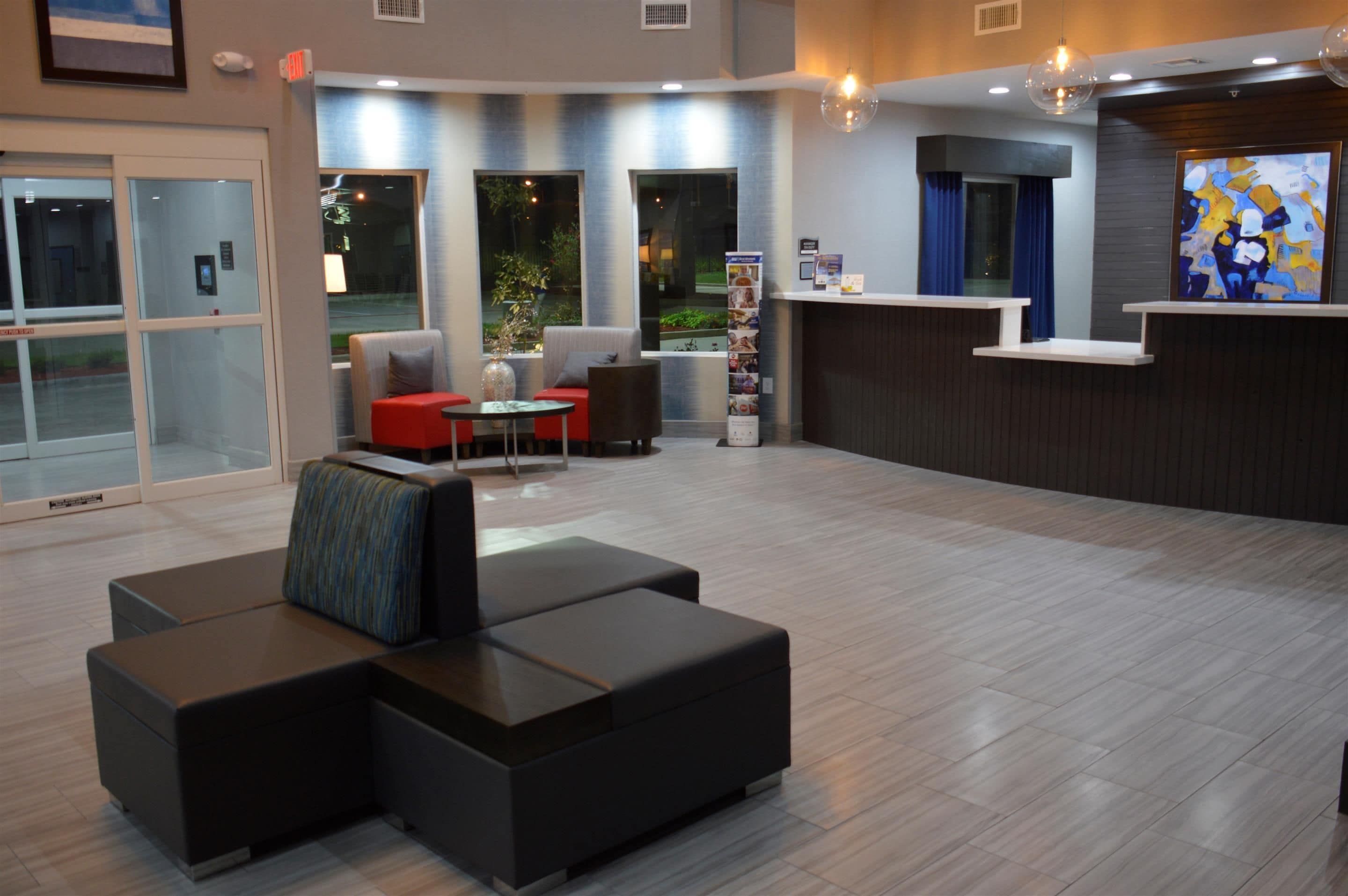 Foto - Del-Mar Airport Inn & Suites