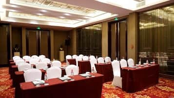 قاعة الولائم والاحتفالات