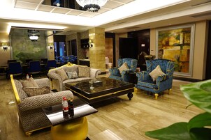 Jianguo Suite | Living room | LCD TV
