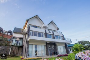Front of property - Serenus Boutique Villa (Nuwara Eliya)