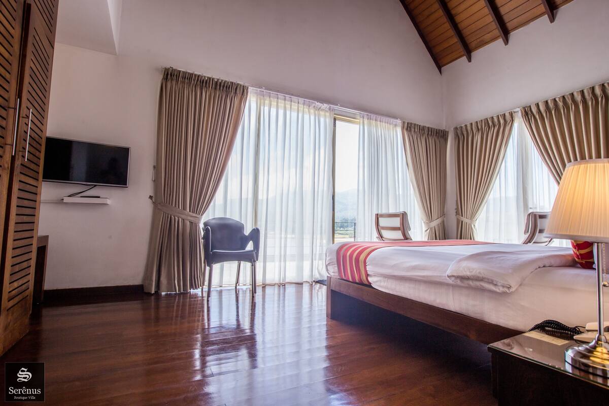 Deluxe Triple Room, Lake View | In-room safe, desk, iron/ironing board, free WiFi