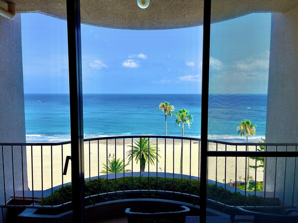 Premium bedding, down duvets, in-room safe, blackout curtains