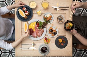 Daily buffet breakfast for a fee