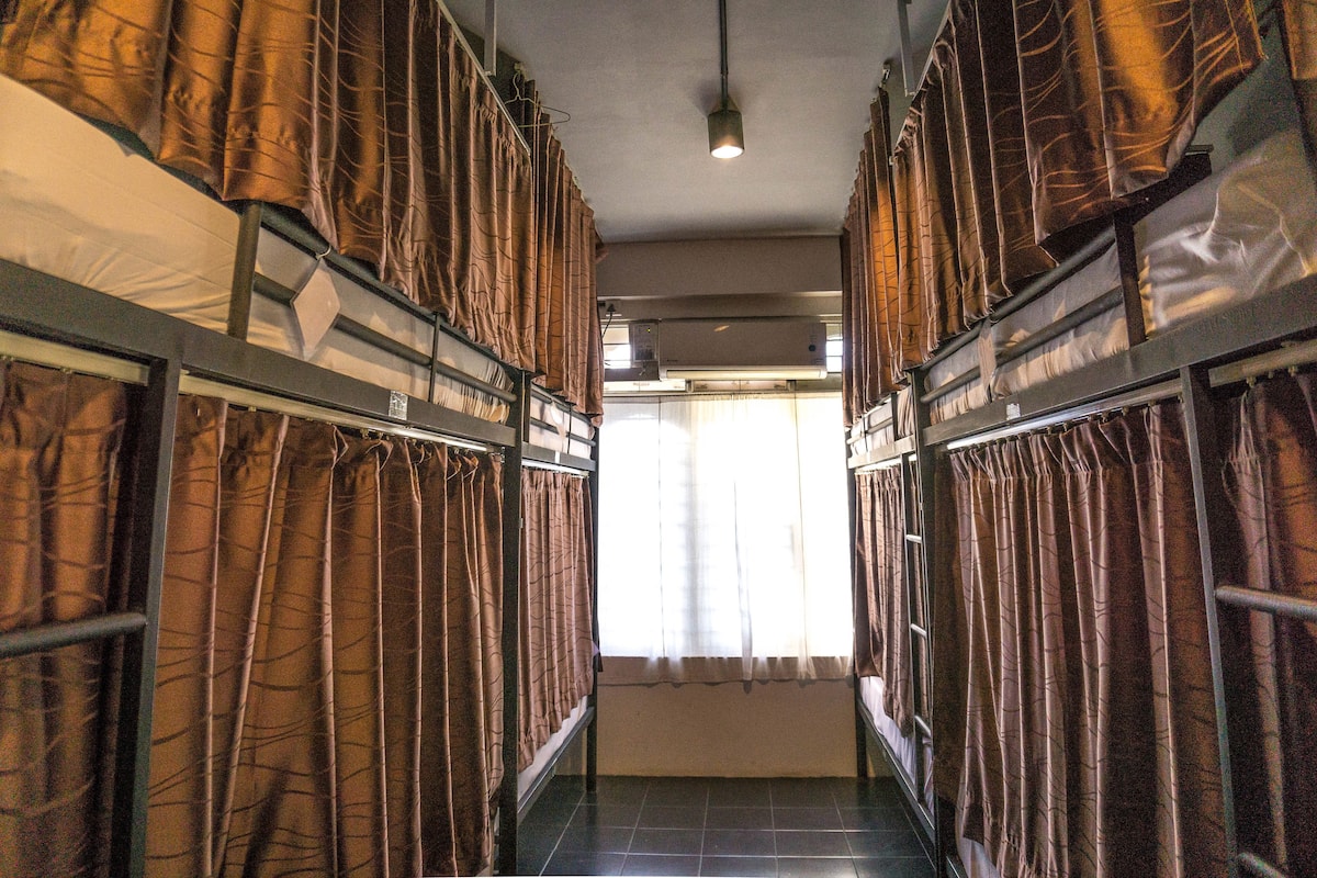 Rollaway beds, free WiFi