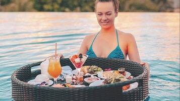 Outdoor pool, pool loungers